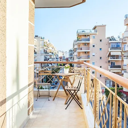 Nikopolis Bus Corner Apartment Thessaloniki