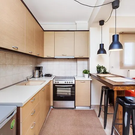 Nikopolis Bus Corner Apartment *
