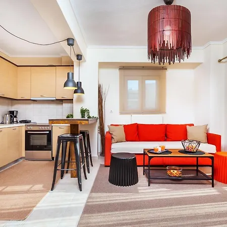 Nikopolis Bus Corner Apartment *