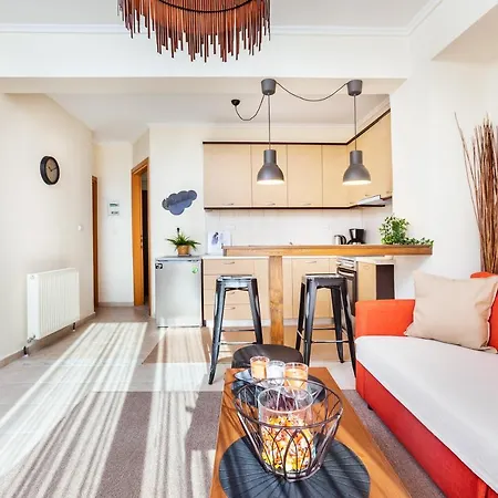 Nikopolis Bus Corner Apartment *