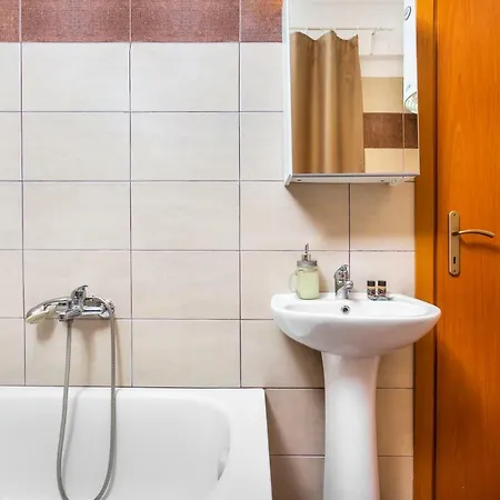 Nikopolis Bus Corner Apartment *